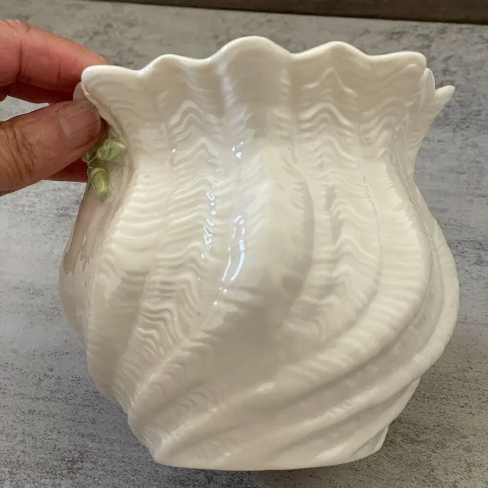 Vintage Belleek Ireland Millennium 2000 4.5